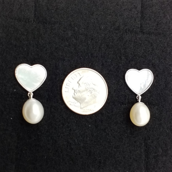 925S White Freshwater Pearl Leverback Earrings Heart Shaped With Mother Of Pearl - Picture 6 of 13
